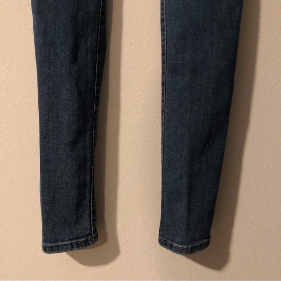 Universal Thread medium wash long jeggings - Picture 9 of 13